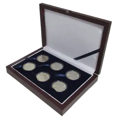 Guardhouse Wood Display Box - GH-W1300: Half Dollars (6M)
